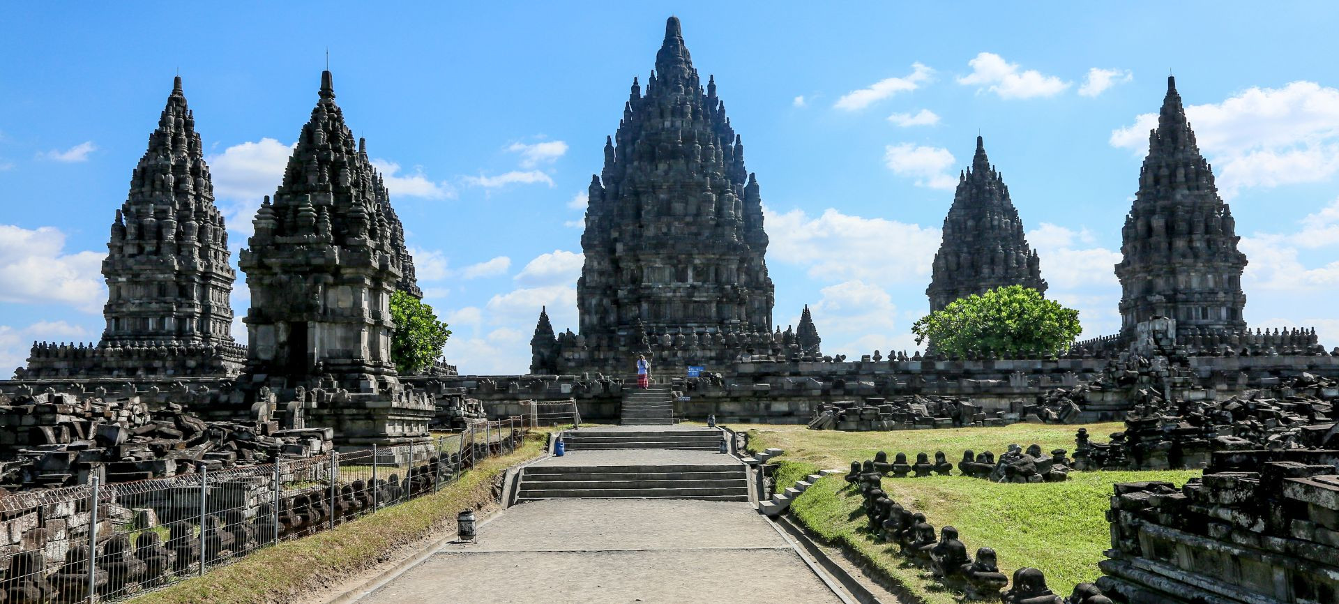 10 Destinasi Liburan Murah dengan Budget Di Bawah 10 Juta, Ada Apa Aja?